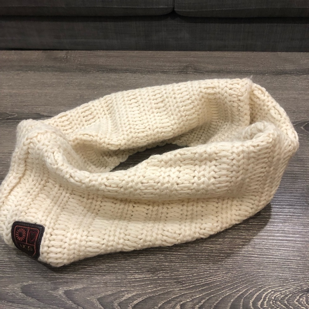 Ugg Cream Knit Scarf